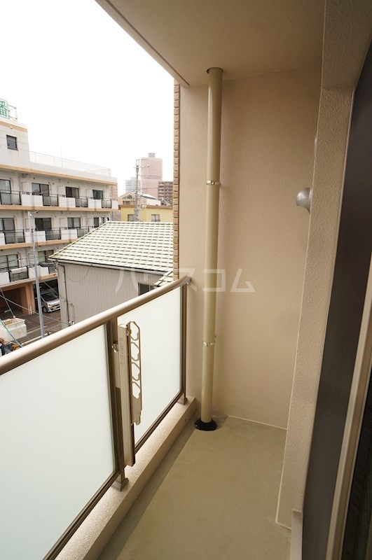 18/25 バルコニー