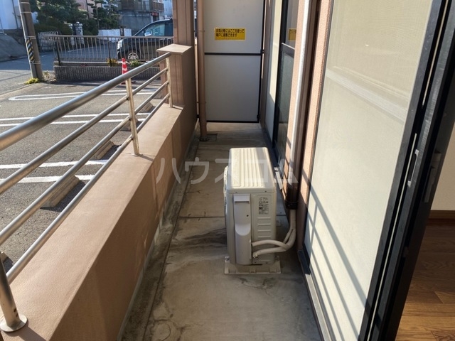 19/27 バルコニー