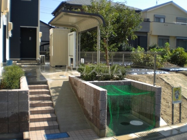 2/4 エントランス