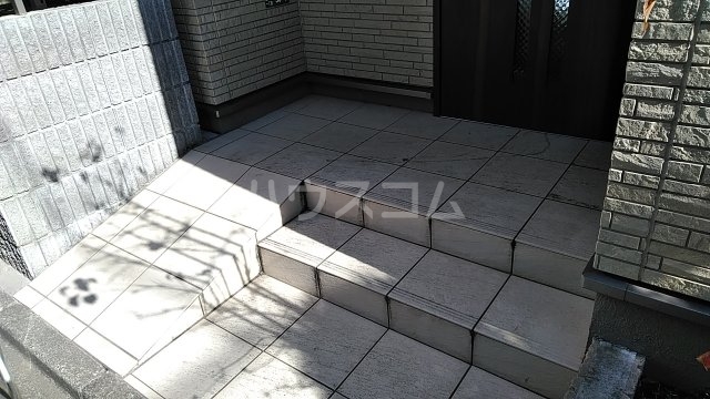 3/5 エントランス