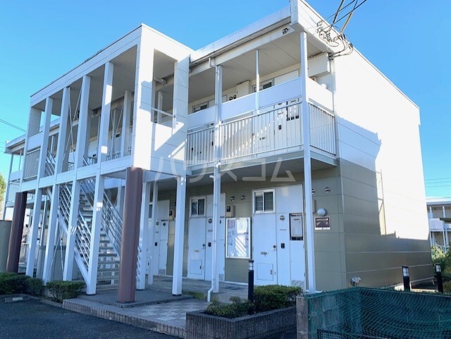 23/30 エントランス