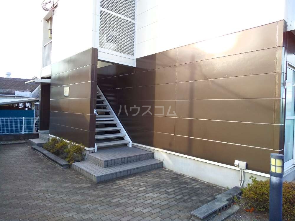 14/22 エントランス