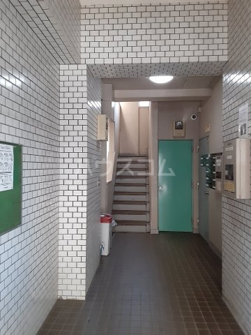 21/21 エントランス