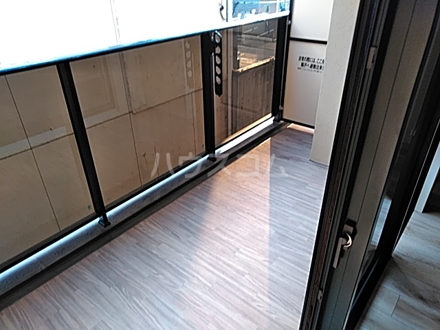 21/30 バルコニー