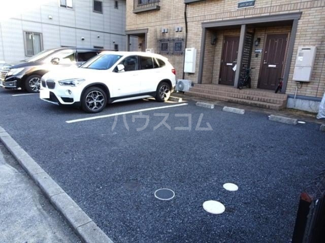 2/6 駐車場