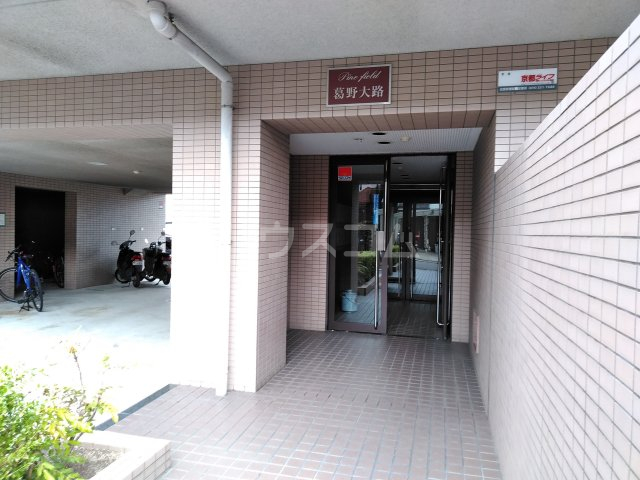 20/30 エントランス