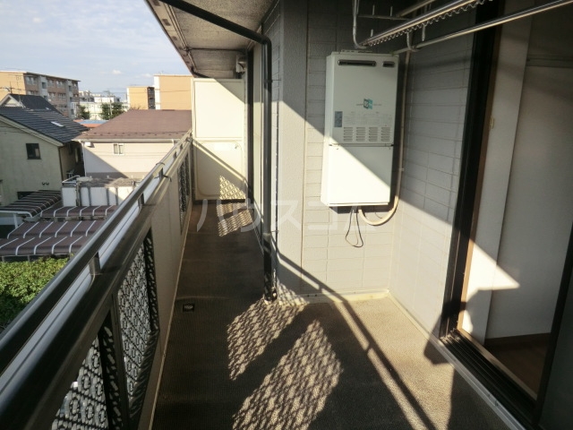 27/30 バルコニー