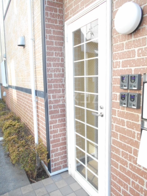 21/29 エントランス