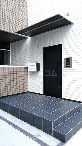 17/21 エントランス