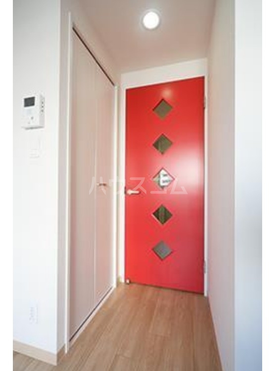 15/15 エントランス