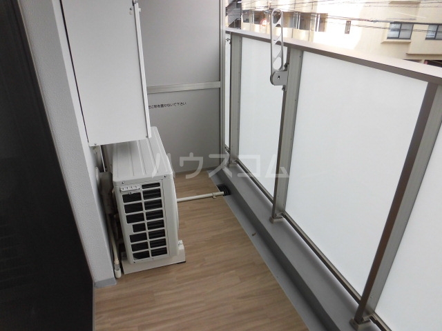 14/27 バルコニー