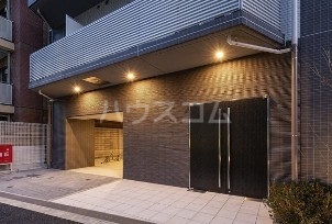 15/21 エントランス