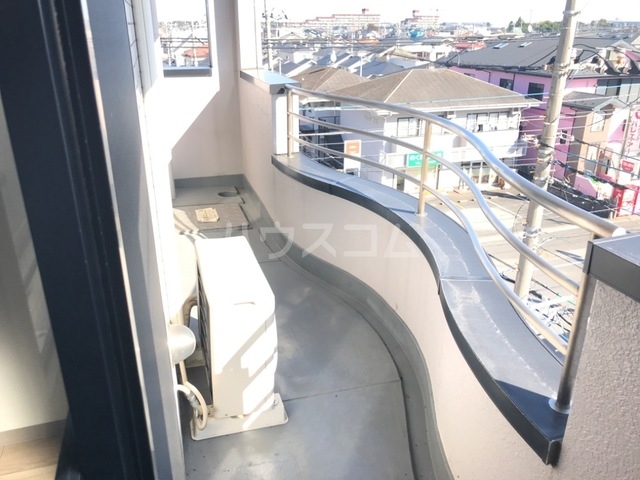 21/26 バルコニー