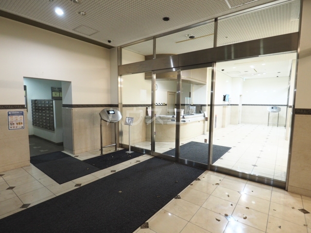 29/30 エントランス