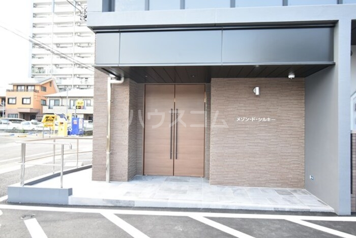 2/30 外観
