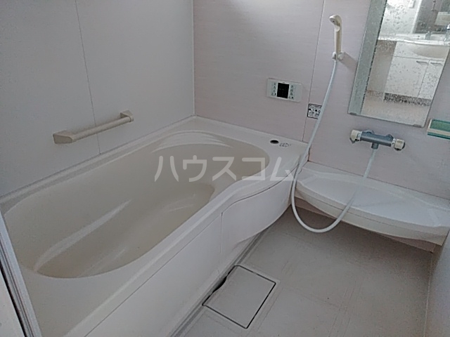 14/30 浴室