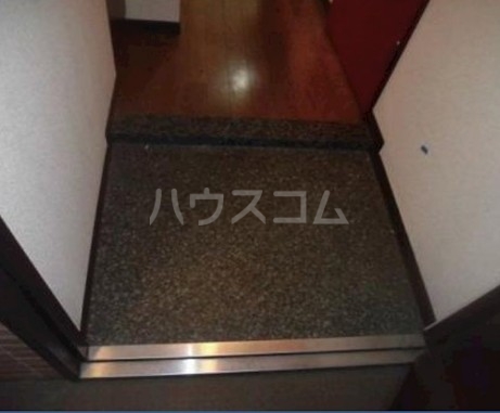 16/26 エントランス