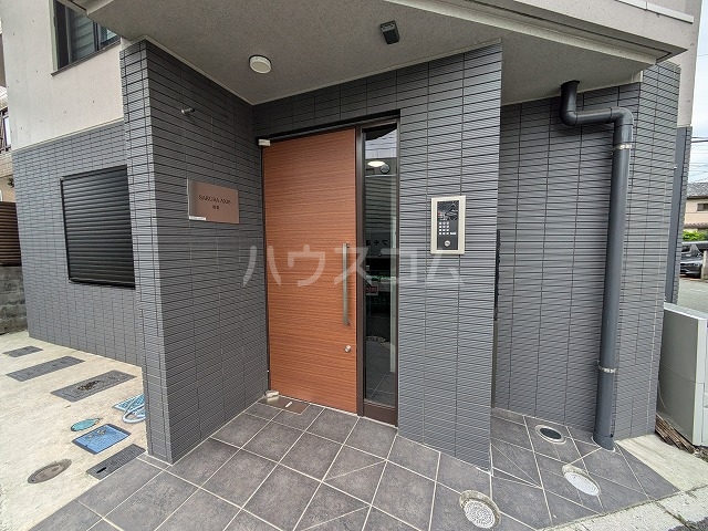 3/8 エントランス