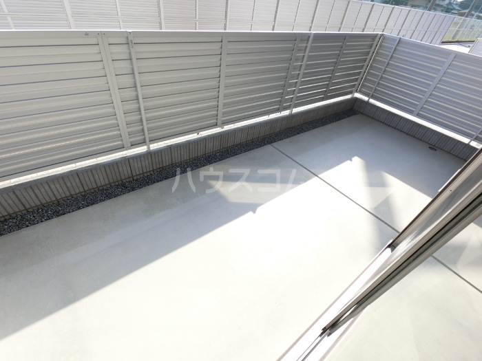 13/23 バルコニー