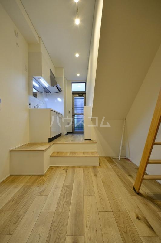 15/21 エントランス