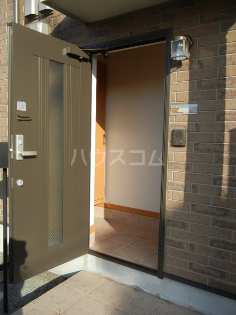 20/24 エントランス