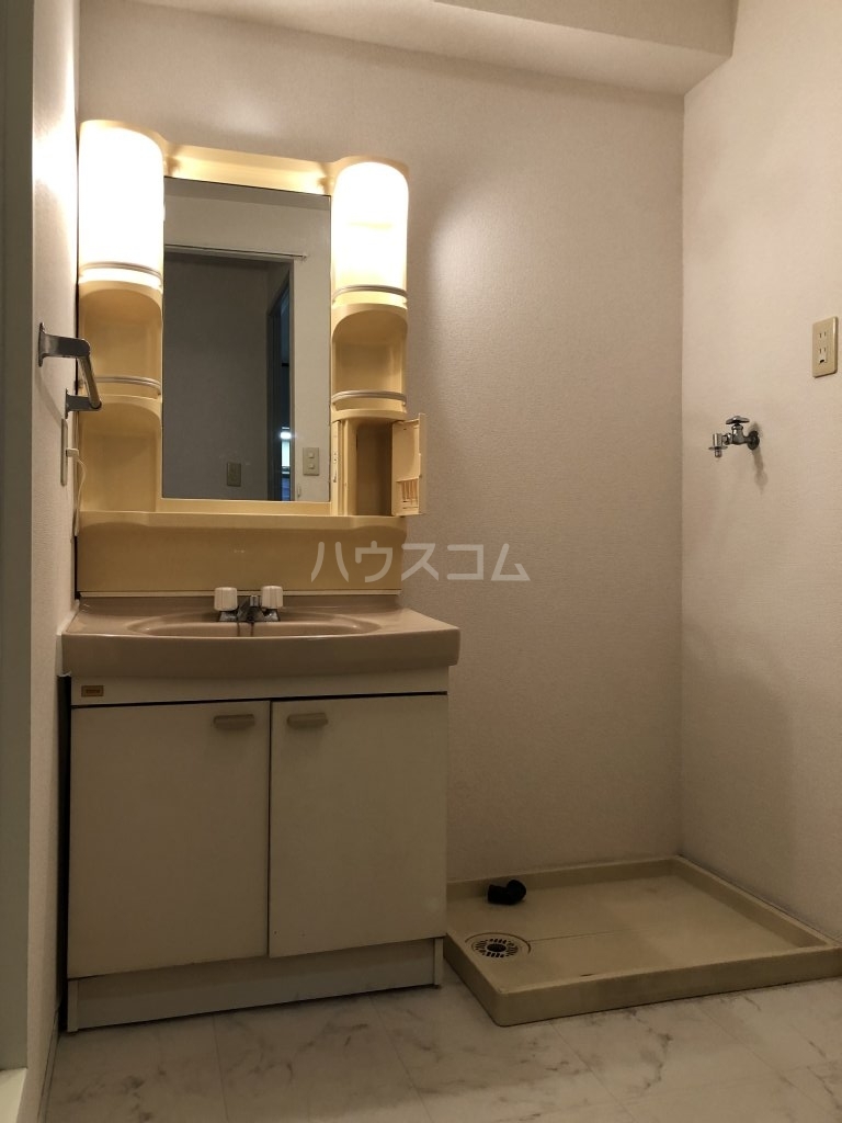18/28 洗面