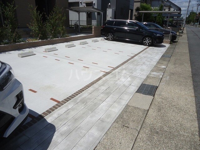 16/22 駐車場