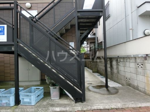 14/23 エントランス