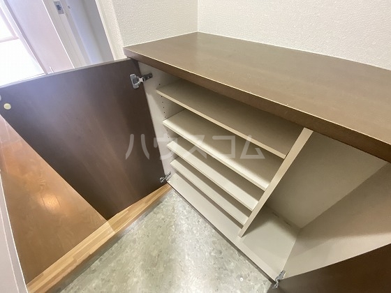 13/30 玄関