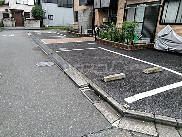24/28 駐車場