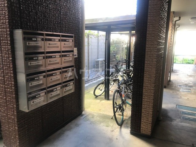 19/21 エントランス