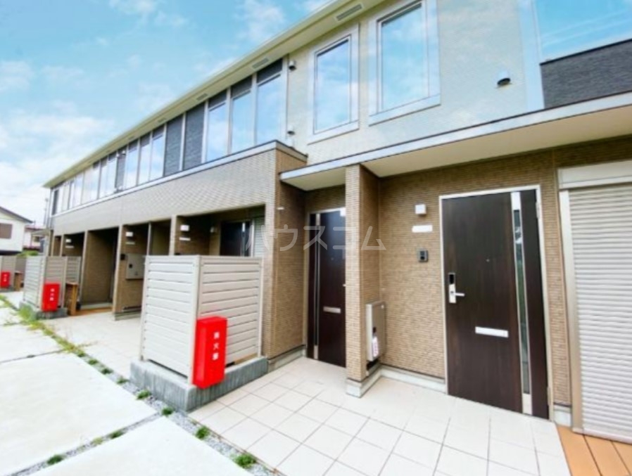 21/30 エントランス