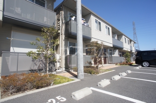 2/5 駐車場