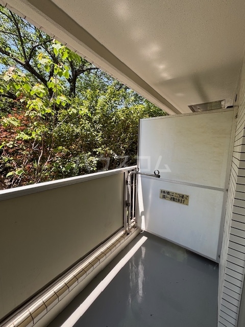 14/28 バルコニー