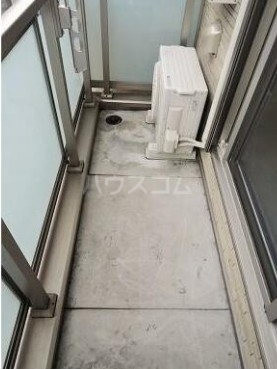 18/25 バルコニー