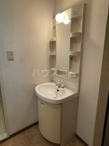 13/30 洗面