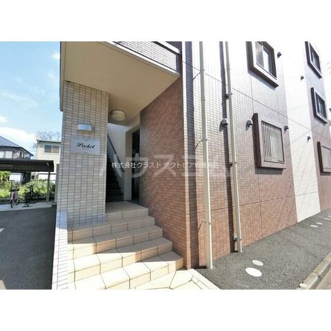 25/30 エントランス