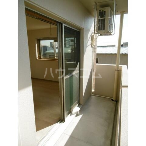 20/30 バルコニー