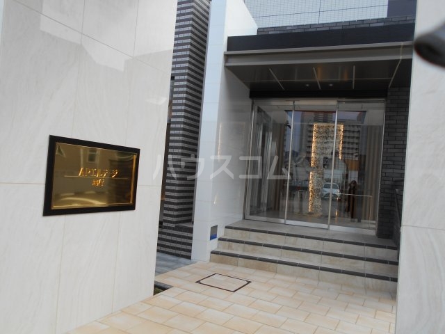 15/20 エントランス