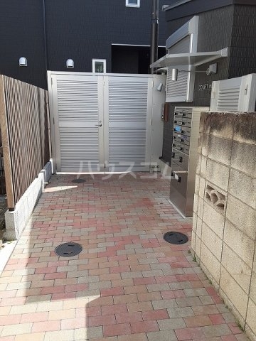 3/5 エントランス