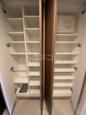 収納