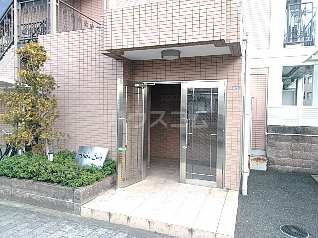 20/30 エントランス