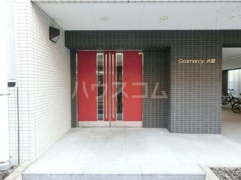 17/20 エントランス