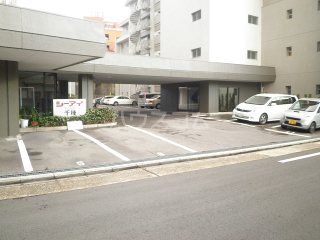 20/22 駐車場