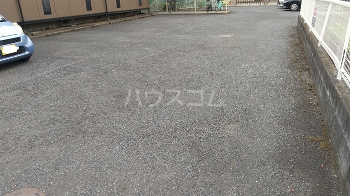 2/7 駐車場