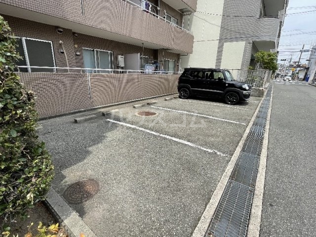 4/5 駐車場