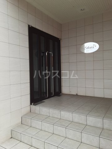 24/29 エントランス