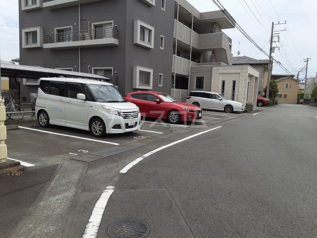 3/7 駐車場