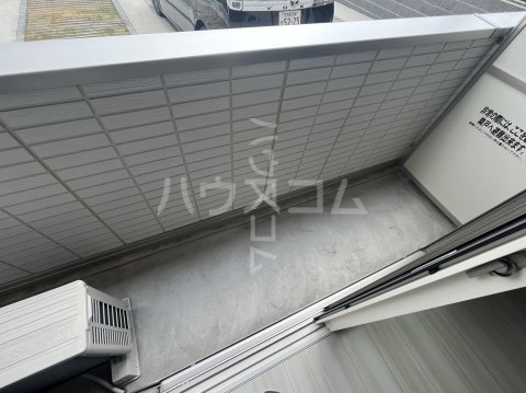 16/27 バルコニー