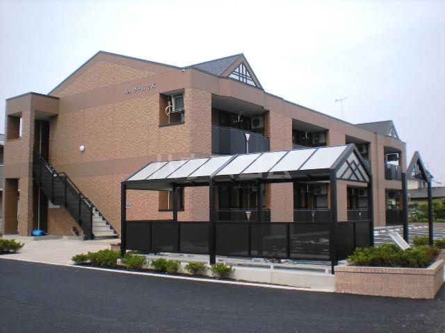 14/22 エントランス